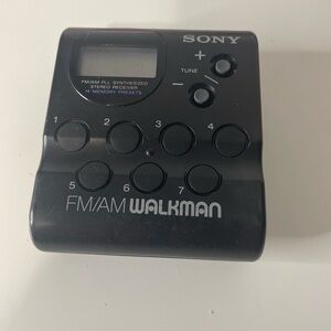 Vintage Sony Walkman SRF-M40W AM/FM Walkman Radio - Tested & Working